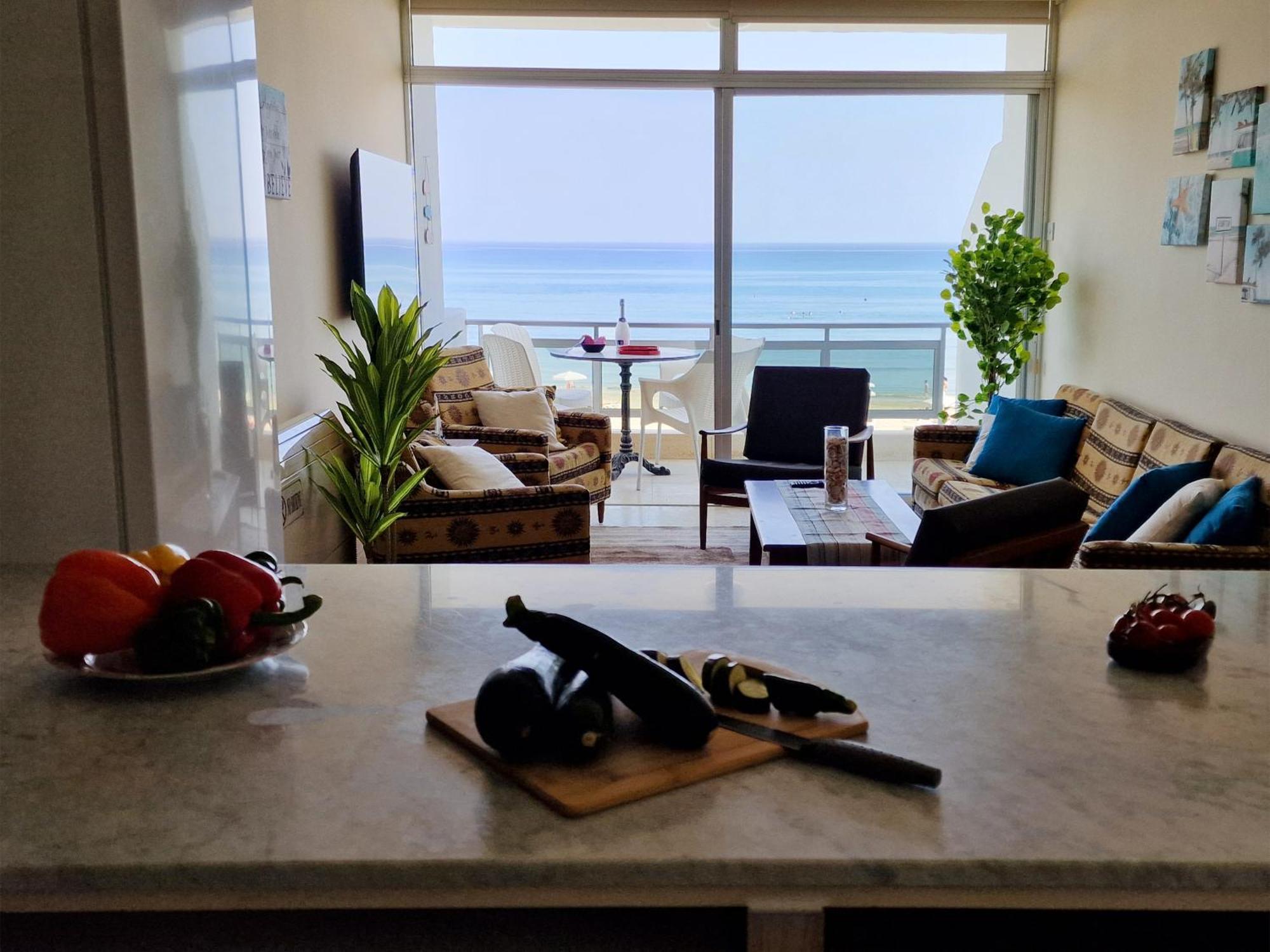 Makenzy Sandy Beachfront Paradise Λάρνακα Εξωτερικό φωτογραφία