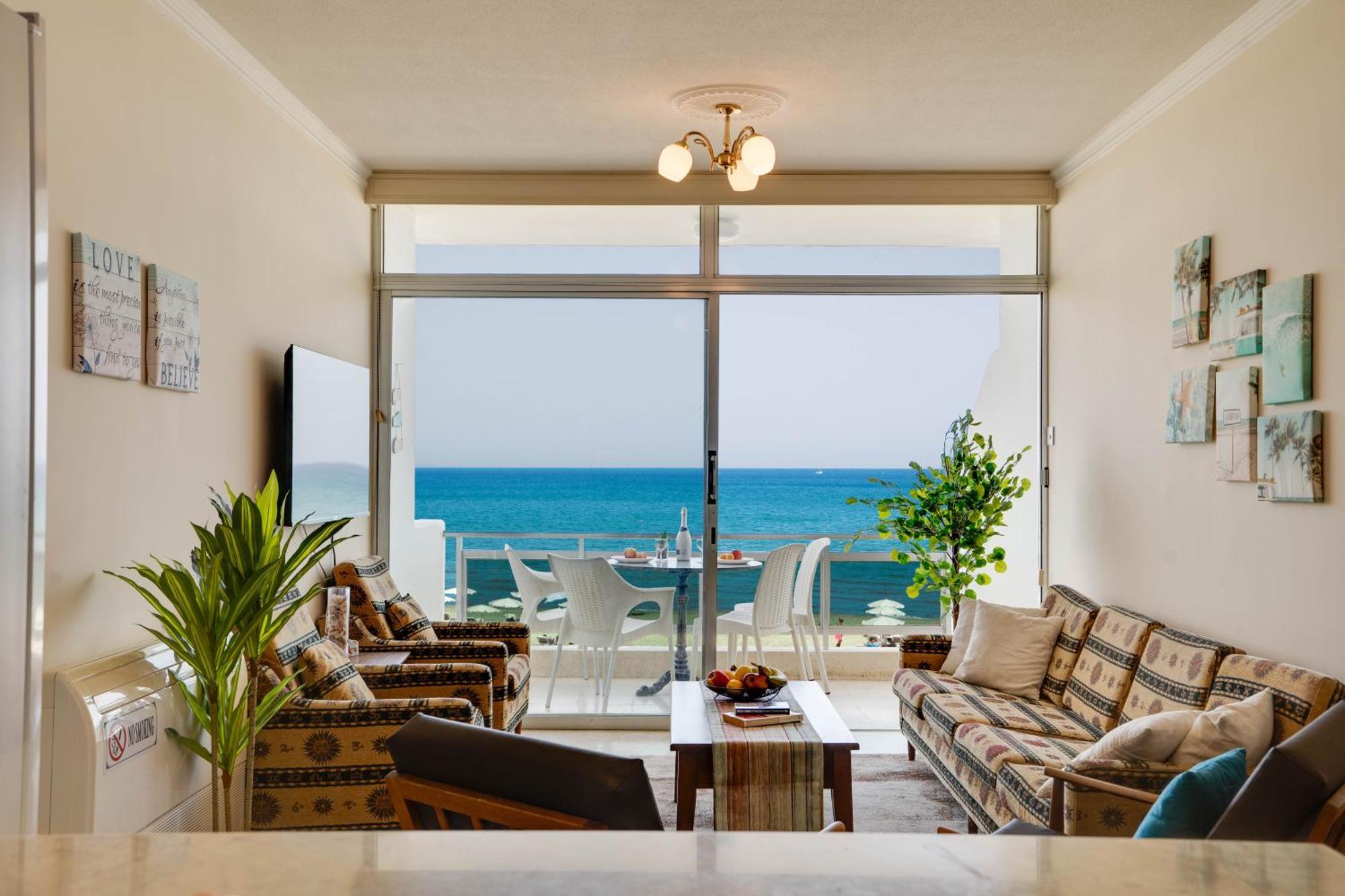 Makenzy Sandy Beachfront Paradise Λάρνακα Εξωτερικό φωτογραφία